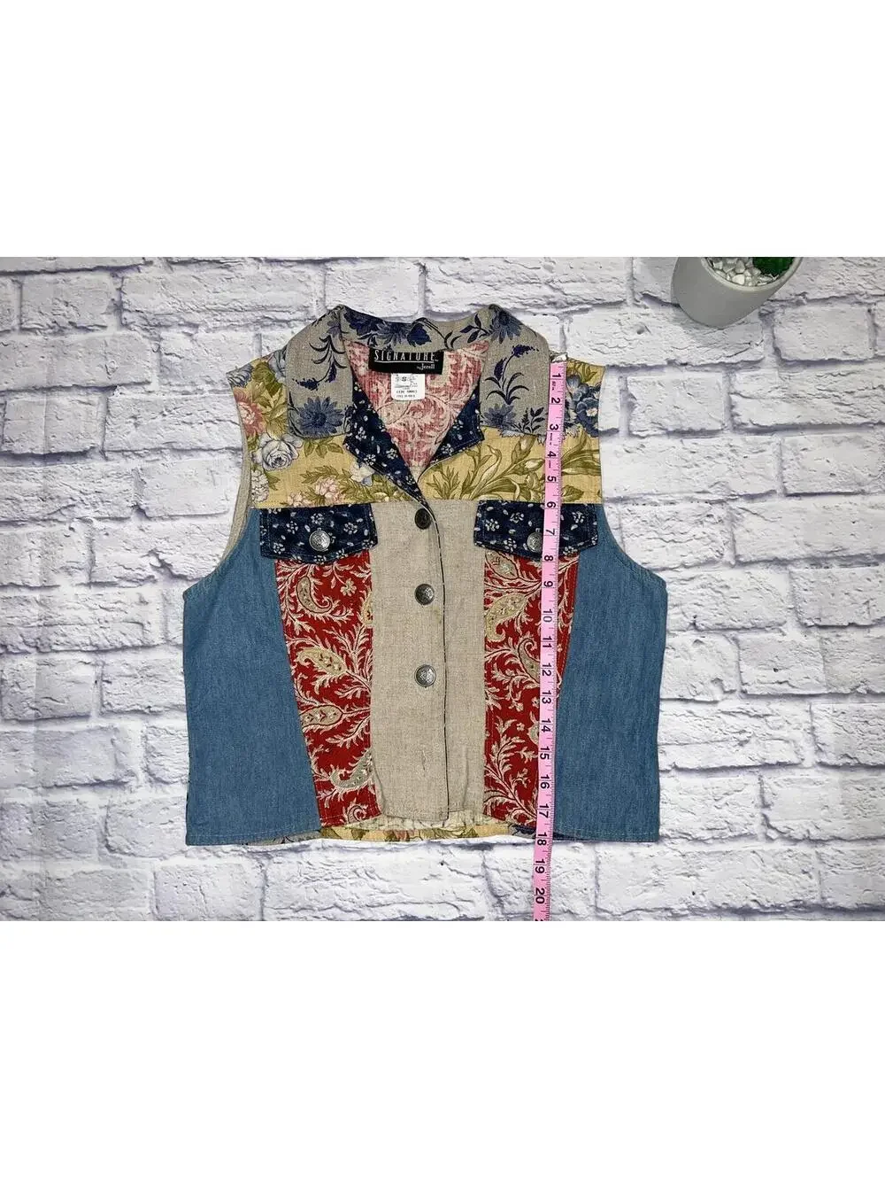 Vintage vest  Signature by Jerell Size Small